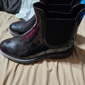 Black Winter Rain Boots with Elastic Side Panel and Durable Rubber Sole